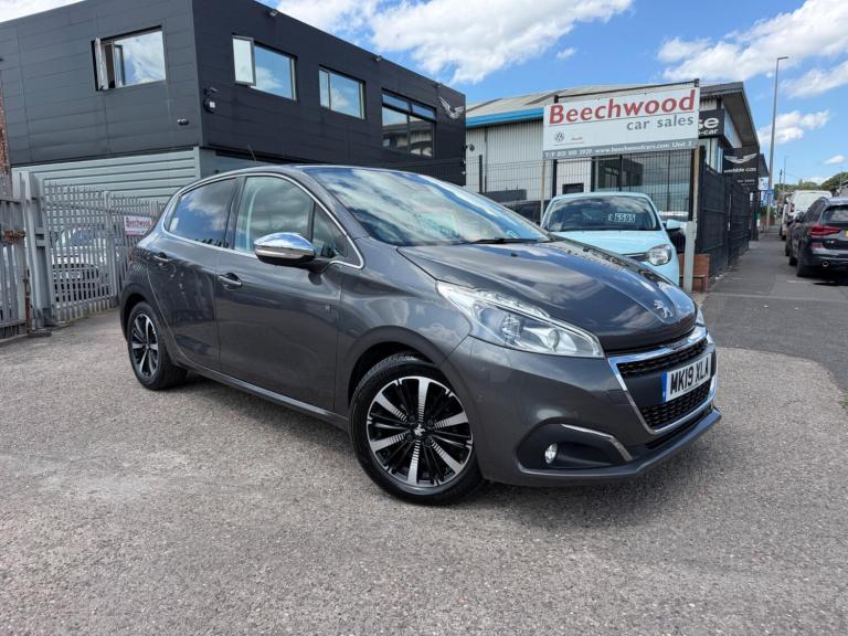 2019 Peugeot 208 1.2 PureTech 82 Tech Edition 5dr [Start Stop] HATCHBACK PETROL Manual
