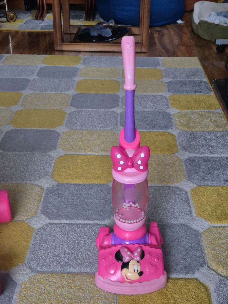 Minnie Mouse lights and sounds hoover