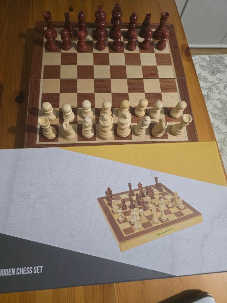 Kasparov Wooden Chess Set