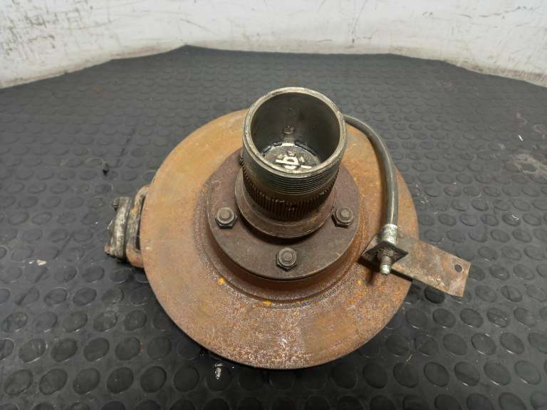 Jaguar E Type Wheel Hub Stub Axle N/S 1965-1975 4.2l Petrol Front Lh