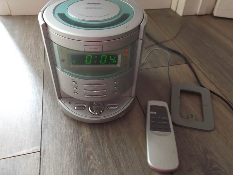 Goodmans CD Clock Radio Alarm 1950R Model