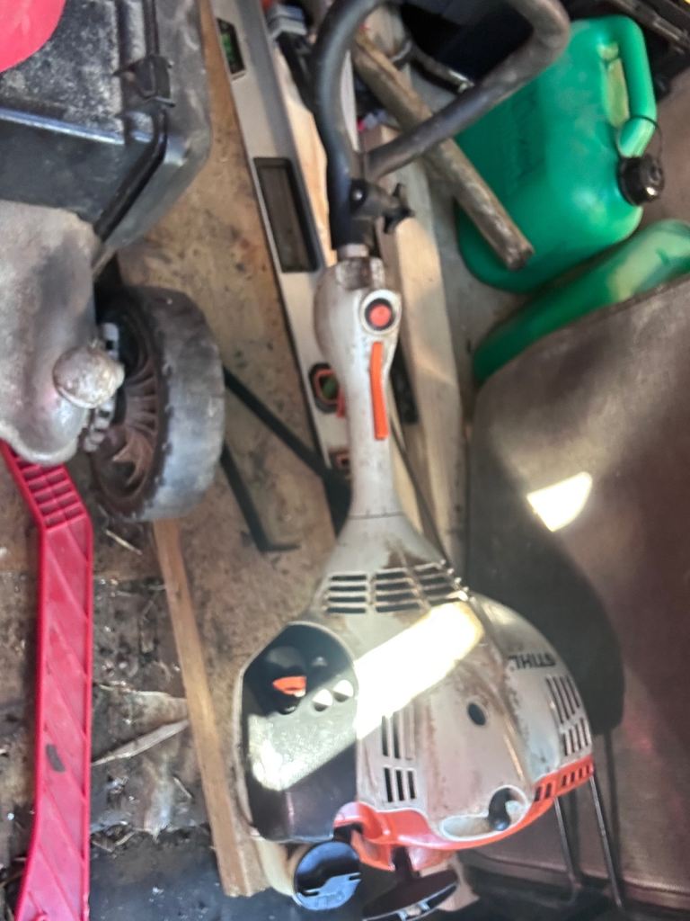 Stihl grass strimmer