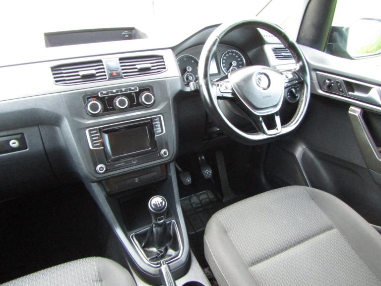 2016 Volkswagen Caddy Maxi Life C20 2.0 TDi WHEELCHAIR ACCESSIBLE DISABLED MOBILITY VEHICLE WAV M...