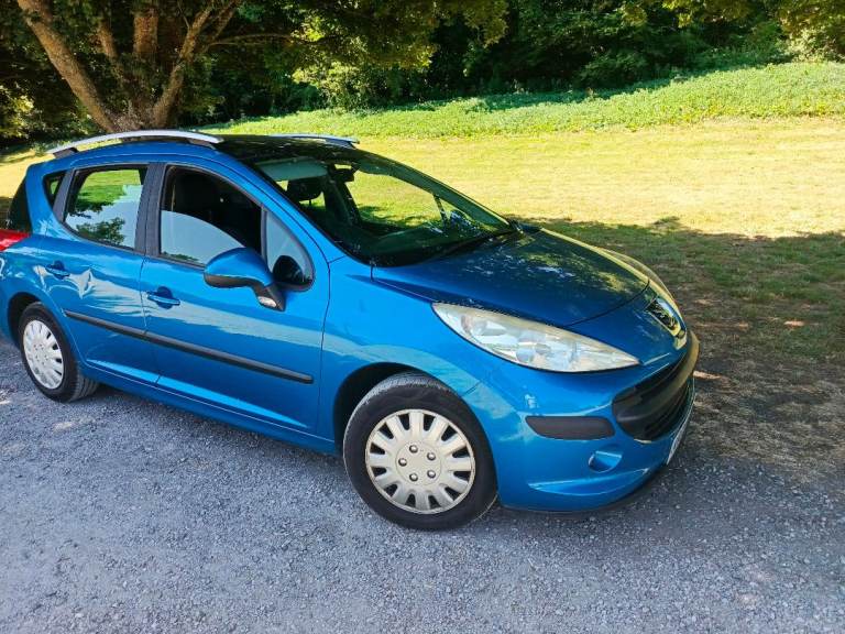 Peugeot 207 SW estate  1.6 hdi  NEW MOT 