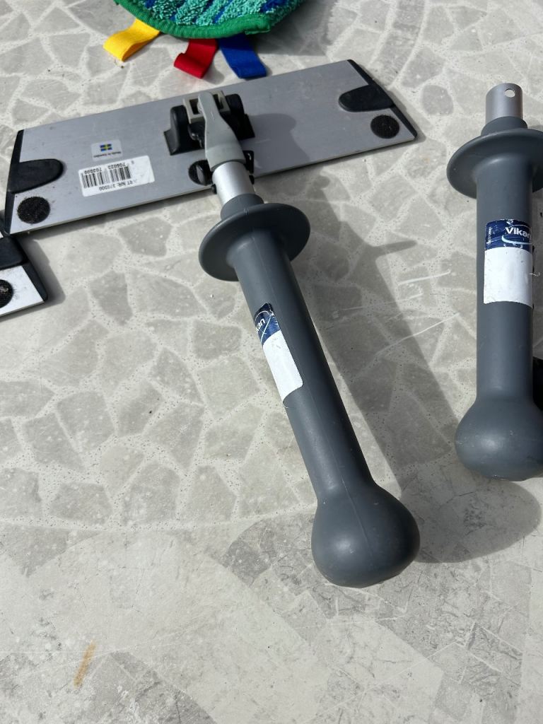 Indoor window cleaning tool