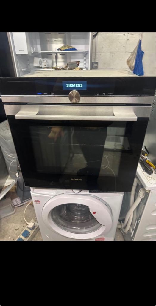 Siemens IQ700 60 x 60 combination microwave oven with steam function like New