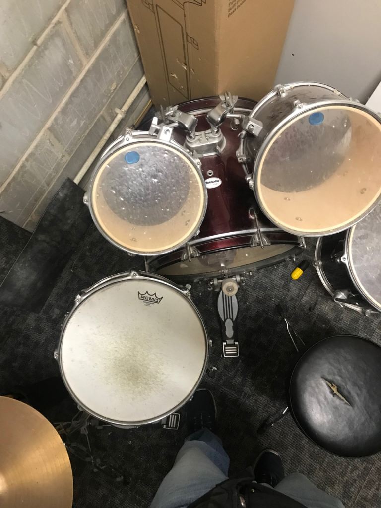 Drum kit