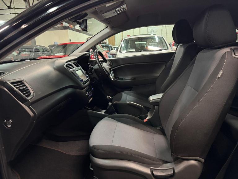2018 Hyundai i20 1.2 Premium Nav 3dr COUPE PETROL Manual