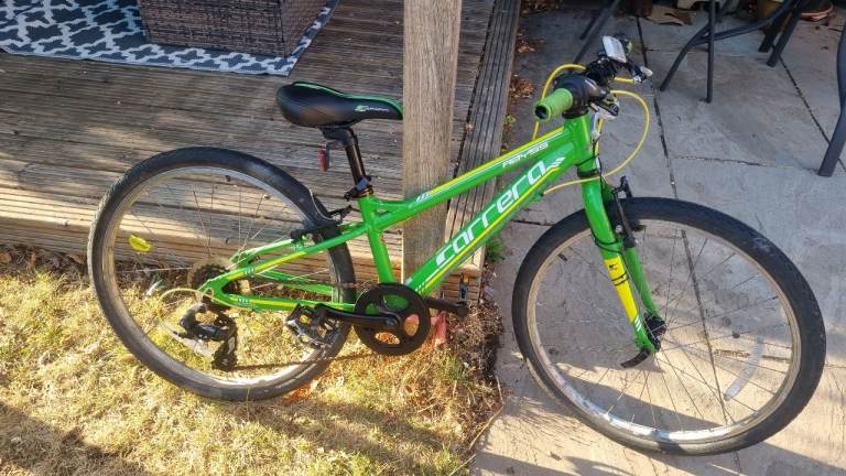 Carerra Abyss kids bike ages 8-11 