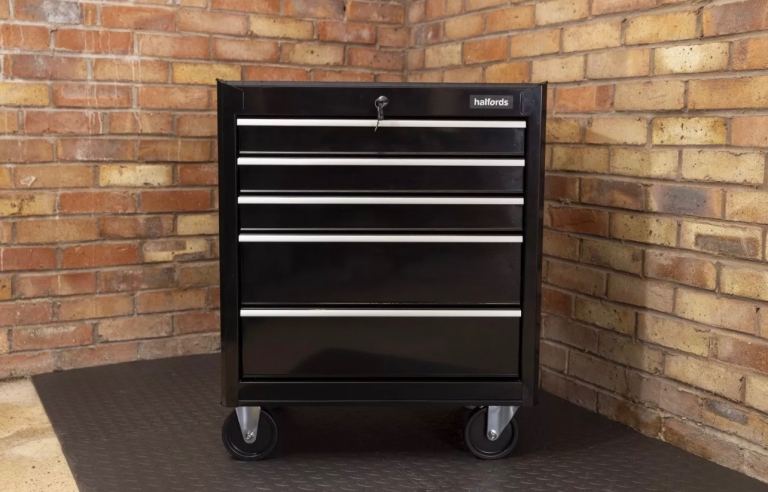 Halfords tool box 