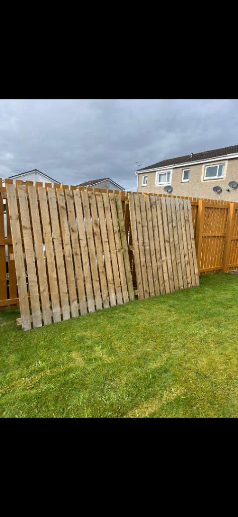 Fence sections 6ft 4in slats on treble rail. 