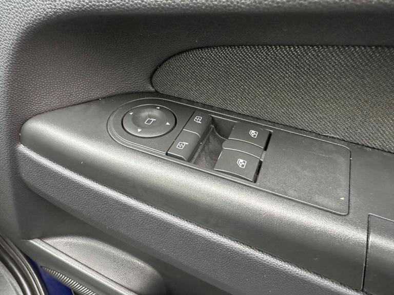 2014 Vauxhall Zafira 1.8 16V Exclusiv Euro 5 5dr MPV Petrol Manual