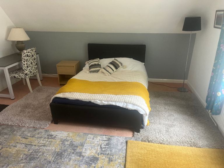 Very Spacious Double Room in Longstanton 