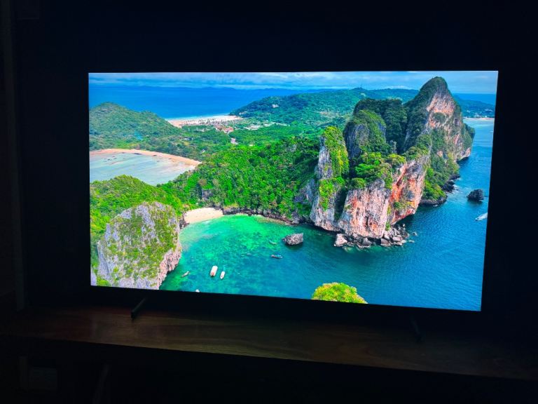 Samsung 50” Q60A QLED 4K Smart TV – Excellent Condition