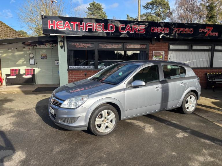 2009 Vauxhall Astra 1.4i 16V Active 5dr HATCHBACK Petrol Manual