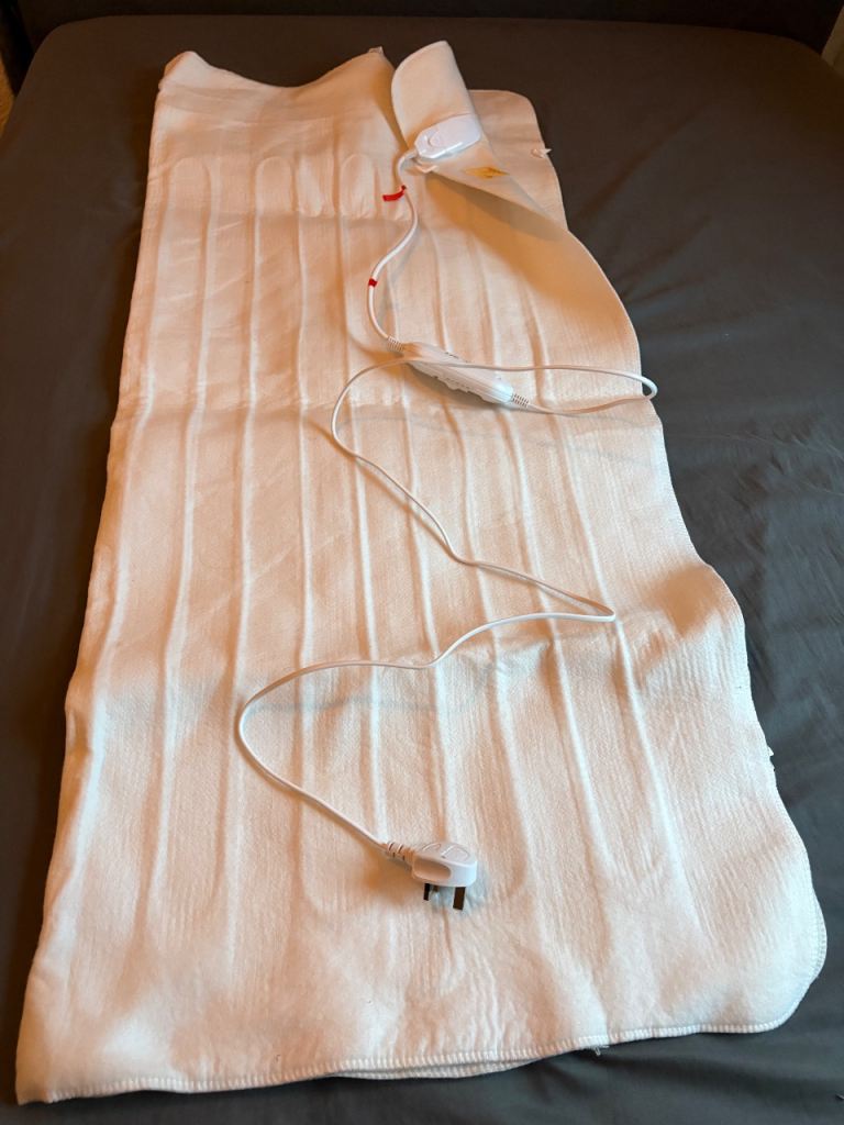 Beldray White Heated 135 x 120cm Under Blanket