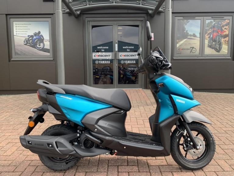 YAMAHA RAYZR - MATT CYAN - SAVE OVER 200 - LAST ONE LEFT - CRESCENT YAMAHA