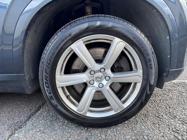 2017 Volvo XC90 2.0 T8 Hybrid Momentum Pro 5dr Geartronic ESTATE PETROL/ELECTRIC Automatic