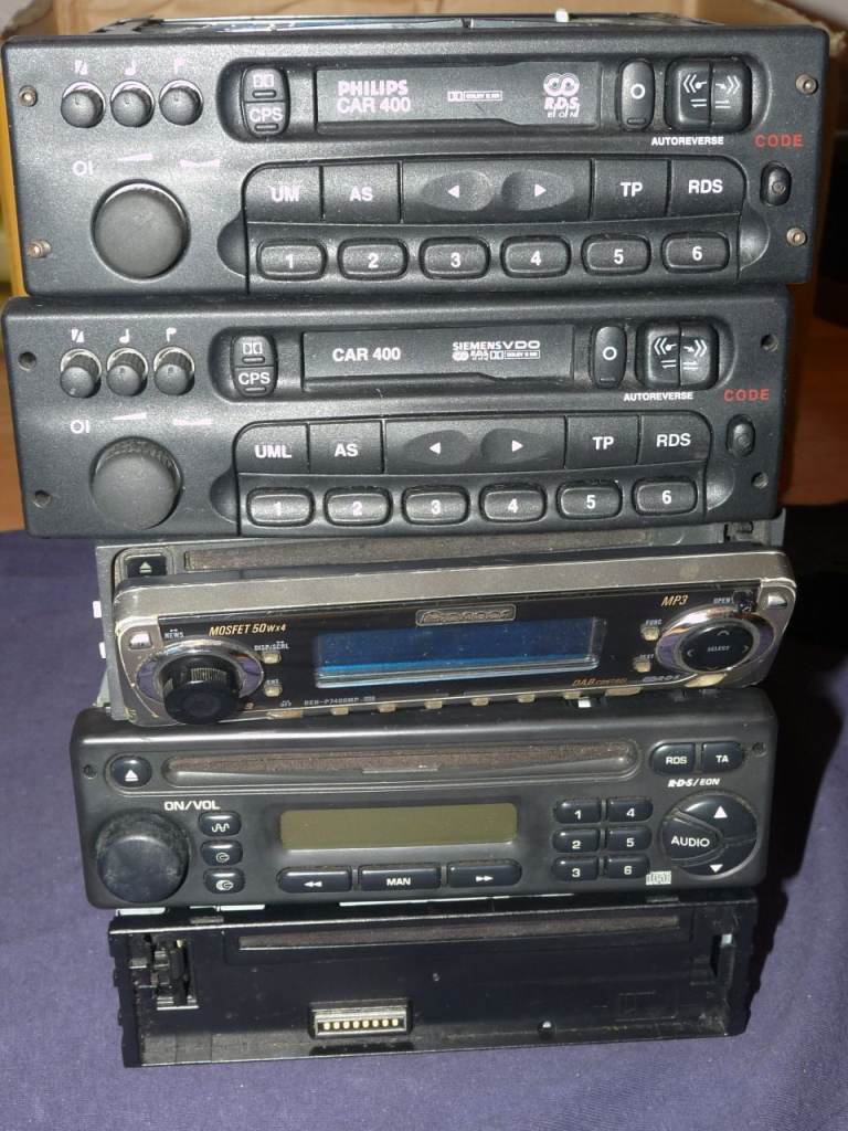 Joblot Of 5 Old Car Stereos / Kenwood, Pioneer Face Off, Philips / Some With Dash Plate [1-Din]