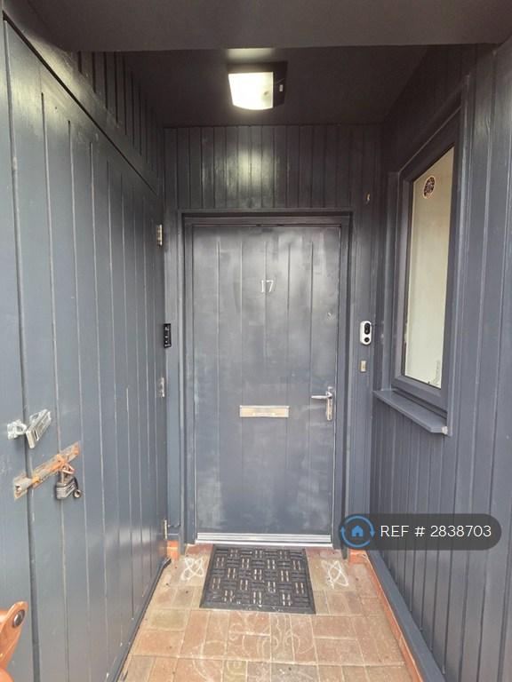 2 bedroom house in Watkins Way, Dagenham, RM8 (2 bed) (#2838703)