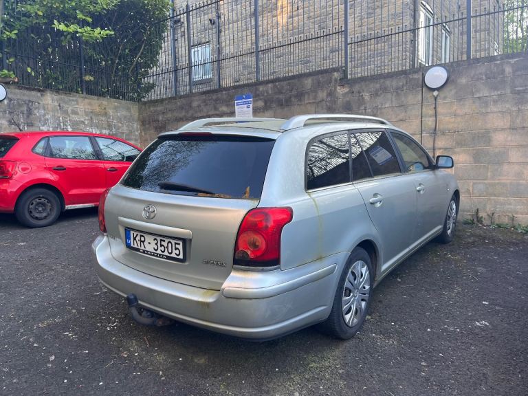 Toyota Avensis 2.0 D-4D Diesel Tourer | LHD | Latvian Reg | Excellent Condition