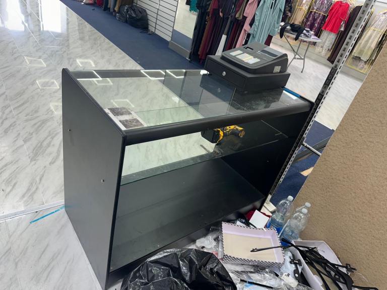 3x shop fitting display cabinets 