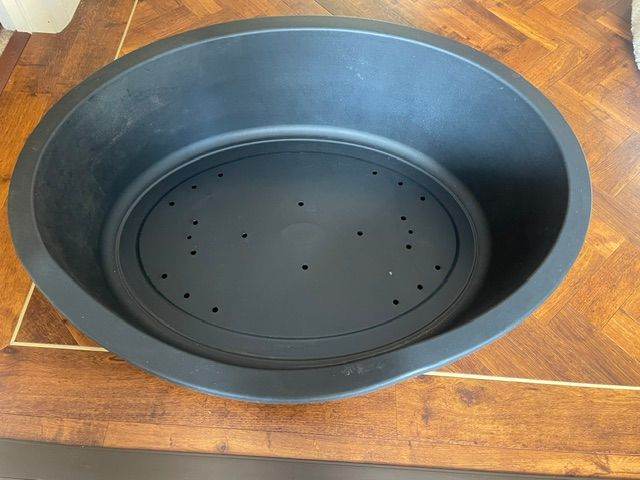 Washable dog's bed.