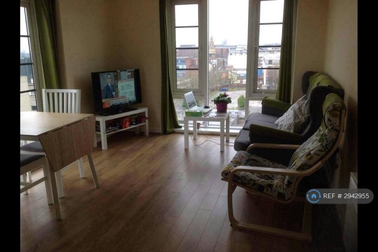 1 bedroom flat in Suffolk Street, Birmingham, B1 (1 bed) (#2942955)