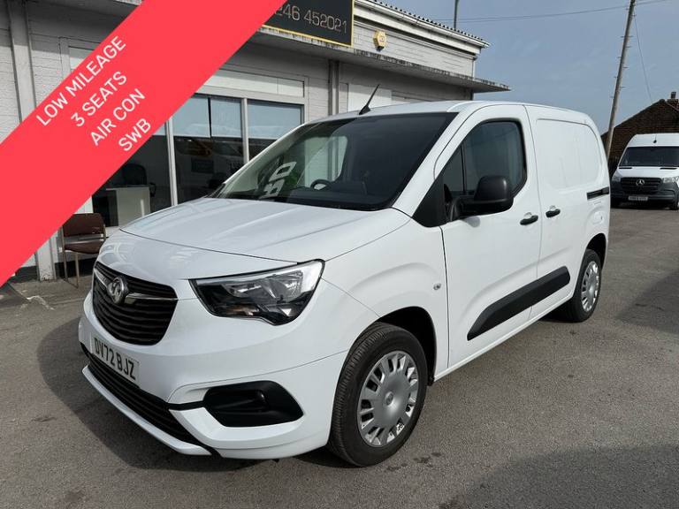 2022 Vauxhall Combo 1.5 Turbo D 2300 Sportive 3 SEATS LOW MILEAGE SWB AIR CON Van 5dr Diesel Ma P...