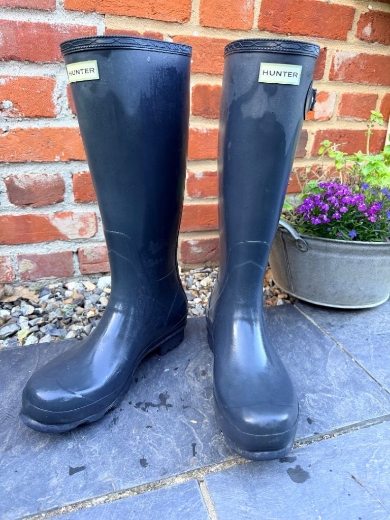Hunter Original Tall Side Adjustable Wellies. Mens. Navy (Size 11)