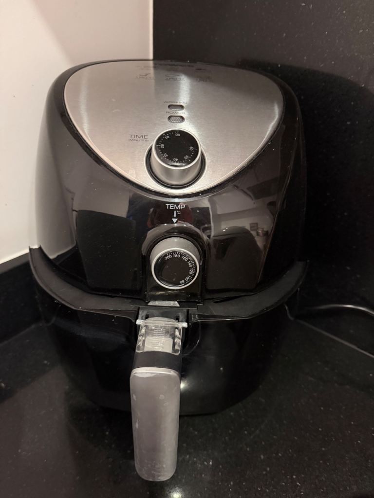 Tower Family Size Air Fryer - Black, Good Condition
