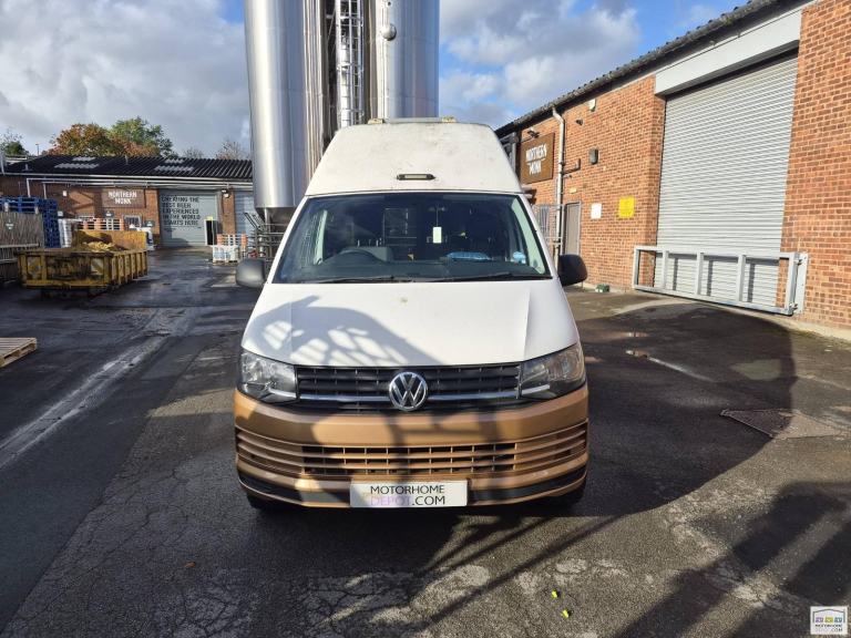 VW 2 Berth Rear lounge Camper