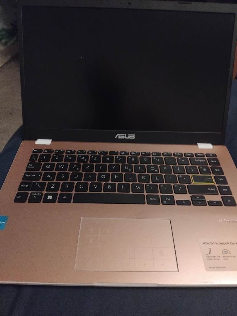 Asus vivobook. 