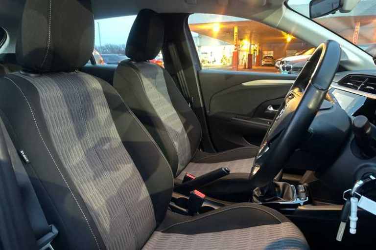 2021 Vauxhall Corsa 1.2 Turbo SE 5dr HATCHBACK PETROL Manual