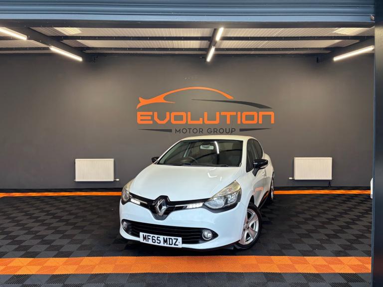 2015 Renault Clio 1.2 16V Dynamique Nav 5dr HATCHBACK Petrol Manual