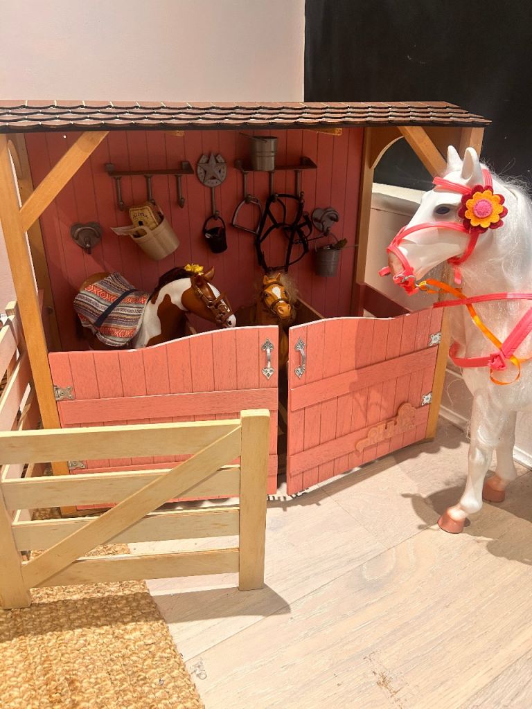 FREE Stables barn playset
