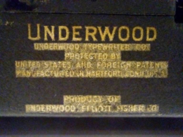 Underwood typewrter No 5 Elliot Fisher Co / Serial Number : 3800204 - 5 in fair condition