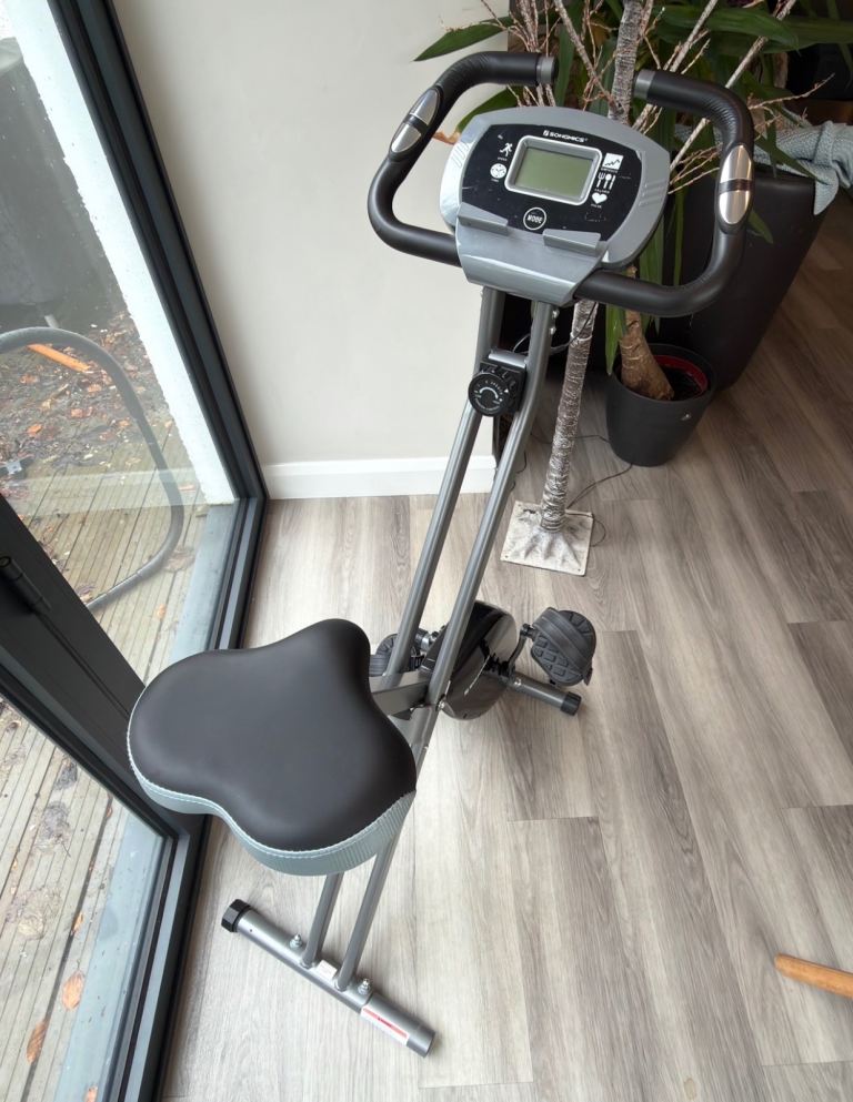 Songmics Exercise Bike
