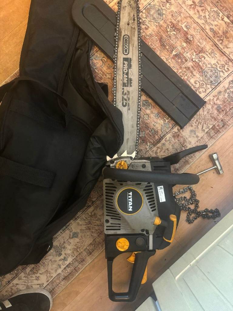 TITAN TTCSP 50cm 49.3 CC Petrol chainsaw