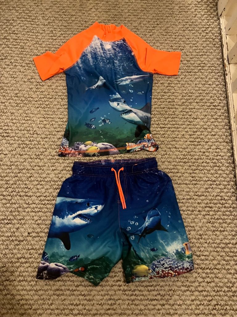 Swim shorts and rash vest set - size 9-10 years