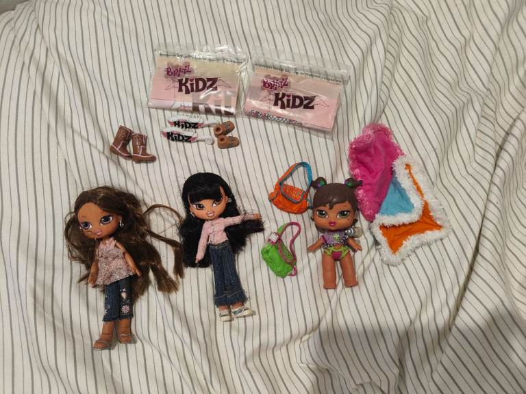 Bratz Kidz Dolls and Accessories Bundle – Good Condition