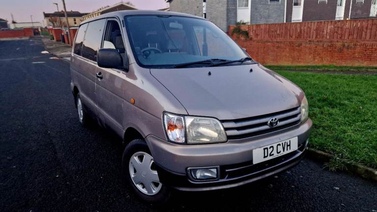 8 seater Toyota townace 1997, 2.2 diesel manual 