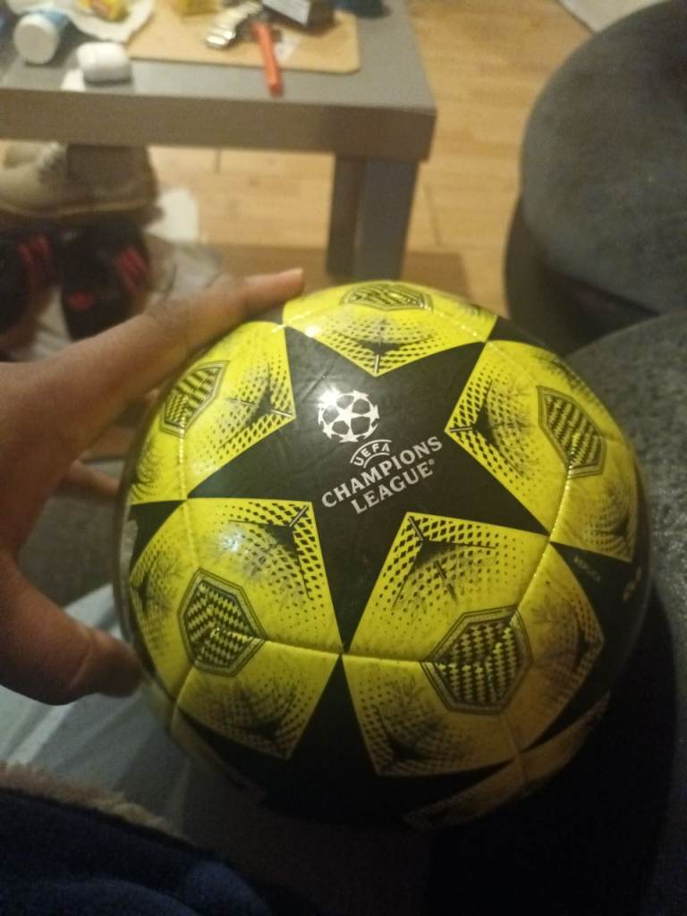 UEFA Champions League Football – Excellent Condition 