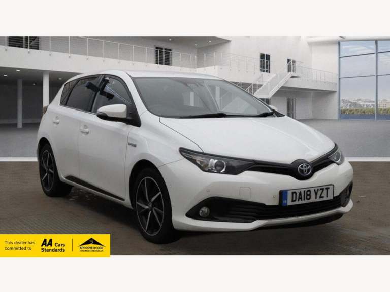 2018 Toyota Auris Hatchback (2015 - 2018) Hatchback Hybrid Automatic