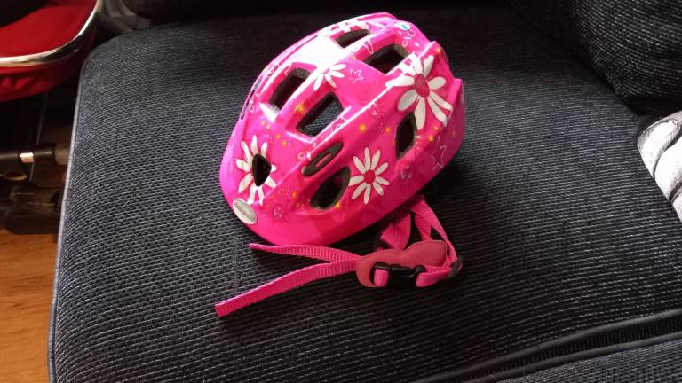 Girls cycle helmet 