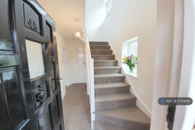 3 bedroom house in Southwold Drive, Nottingham, NG8 (3 bed) (#2721459)