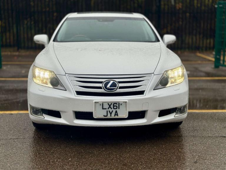 2022 Lexus LS 5.0 600h V8 Premier Saloon 4dr Petrol Hybrid CVT 4WD Euro 5 (s/s) (445 ps) Saloon H...