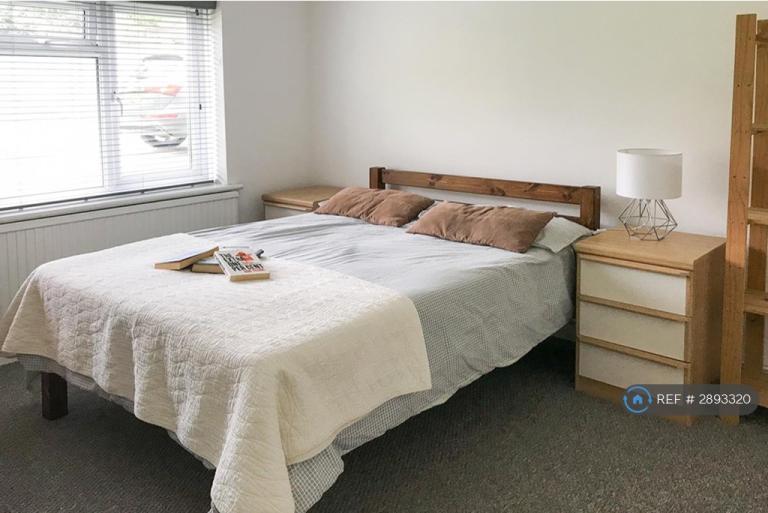 1 bedroom in Beaconsfield Road, Canterbury, CT2 (#2893320)