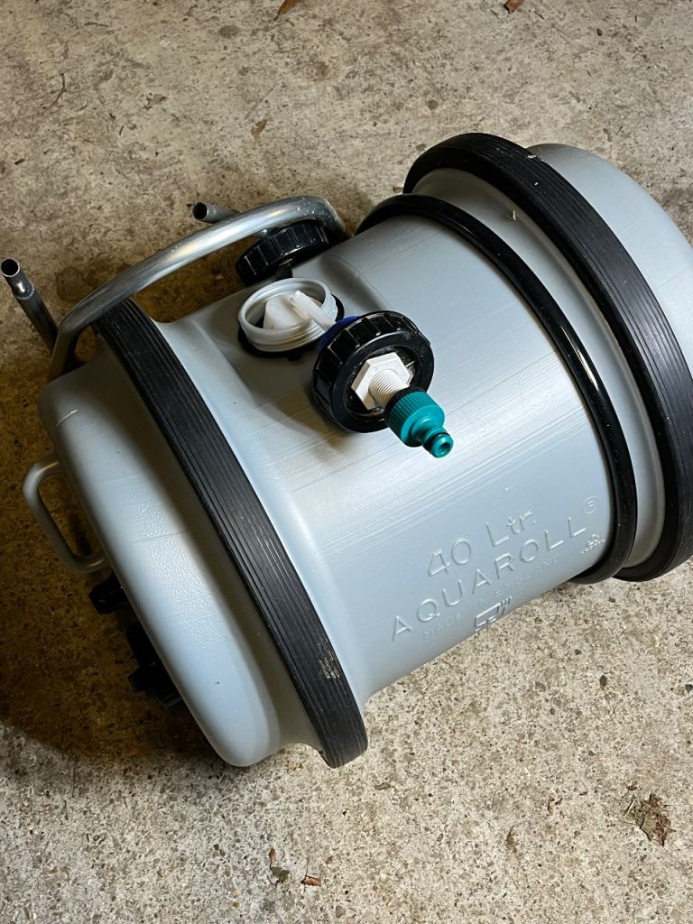 Aquaroll 40lt with float 