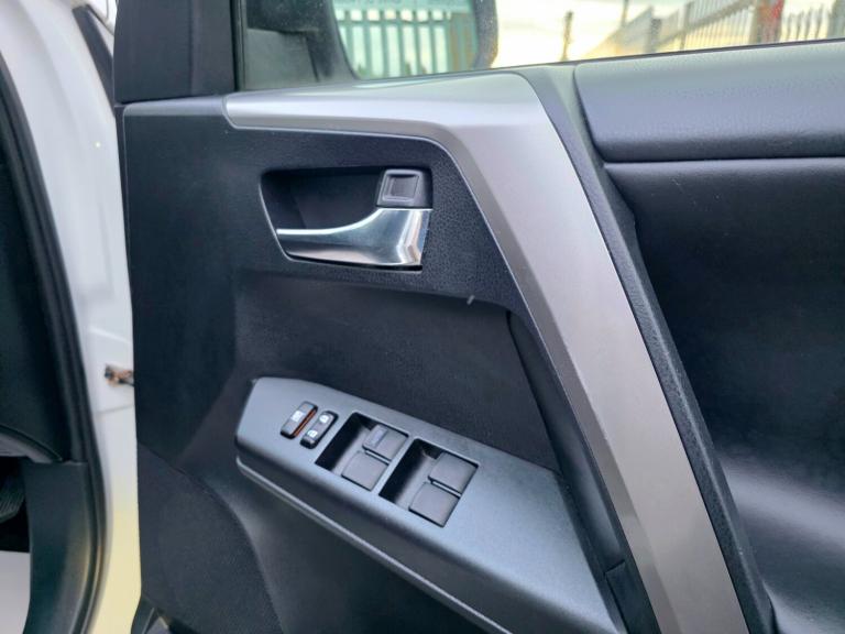 2017 Toyota RAV4 2.5 VVT-i Hybrid Business Ed Plus TSS 5dr CVT 2WD ESTATE Petrol/Electric Hybrid ...